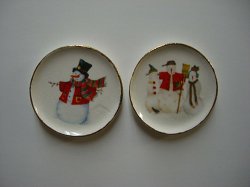 Snowman With Red Jackets Dishes