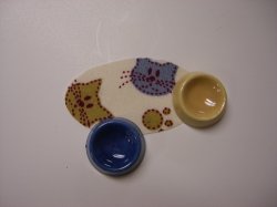Blue & Tan Cat Head Pet Bowls & Mat