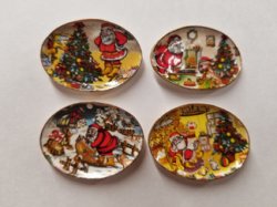 4 Christmas Scenes Oval Platters