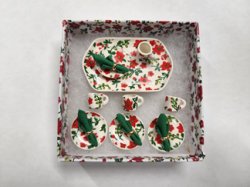 Boxed Dinnerware Set - Red Poinsettia