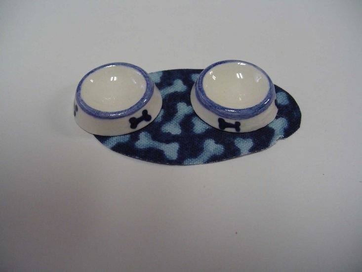 Blue Bones Dog Bowls & Mat - Click Image to Close