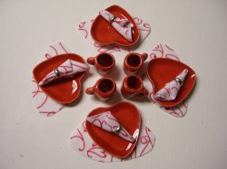 8 Piece White w/ Red Heart Dinner Set w/ Placemats & Napkins