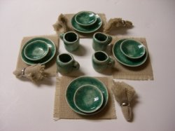 12 Piece Emerald Dinner Set with Placemats & Napkins